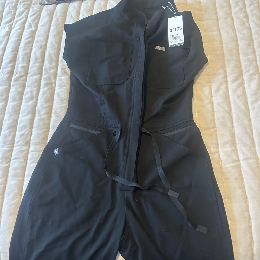 Brand new figs jumpsuit!!! Size small tags still on!
